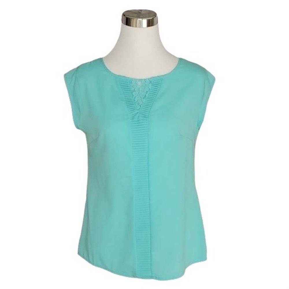 NEW York & Co Lace Pleated Round Neck Short Sleeve Blouse Top Shirt Size XS - Picture 2 of 9